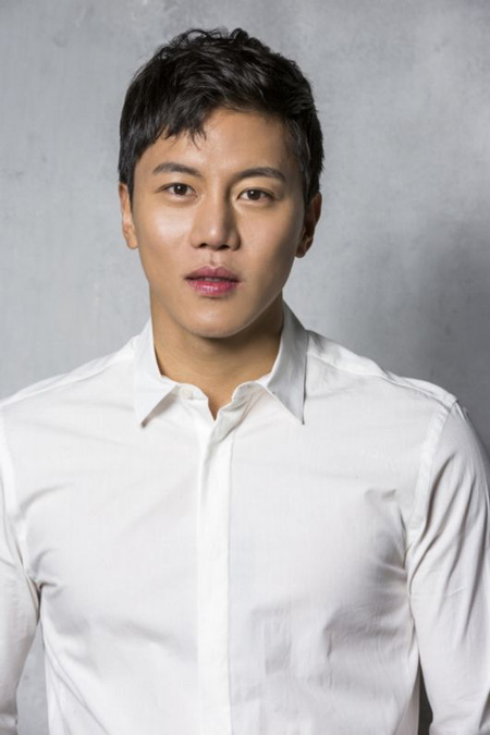 ウム・ムンソク-韓国俳優・男性タレント|韓国俳優女優タレント図鑑