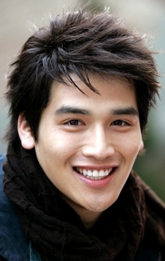 ユゴン-女優・俳優人気ランキング|韓国俳優女優タレント図鑑